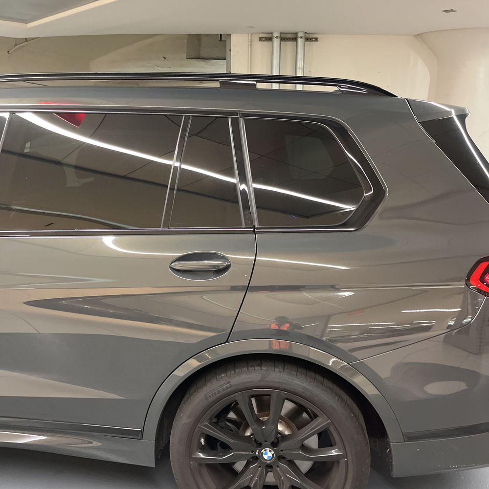 2025 BMW X7 M60i