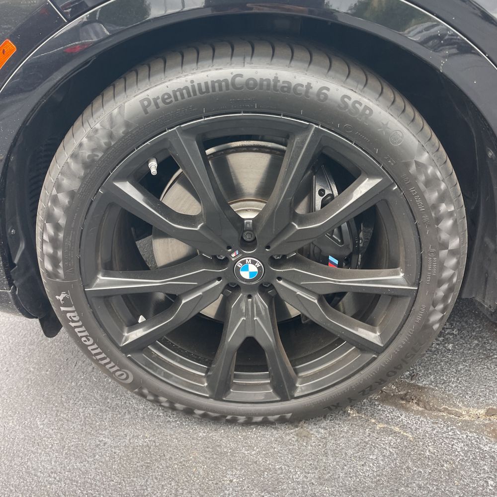 2025 BMW X7 M60i