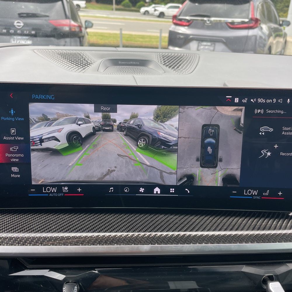 2025 BMW X7 M60i