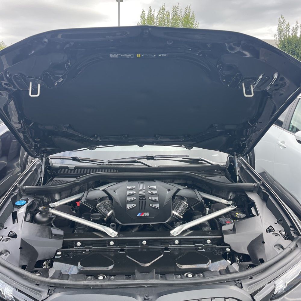 2025 BMW X7 M60i