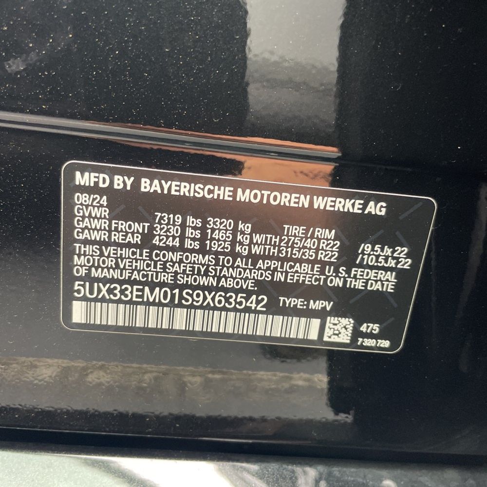 2025 BMW X7 M60i