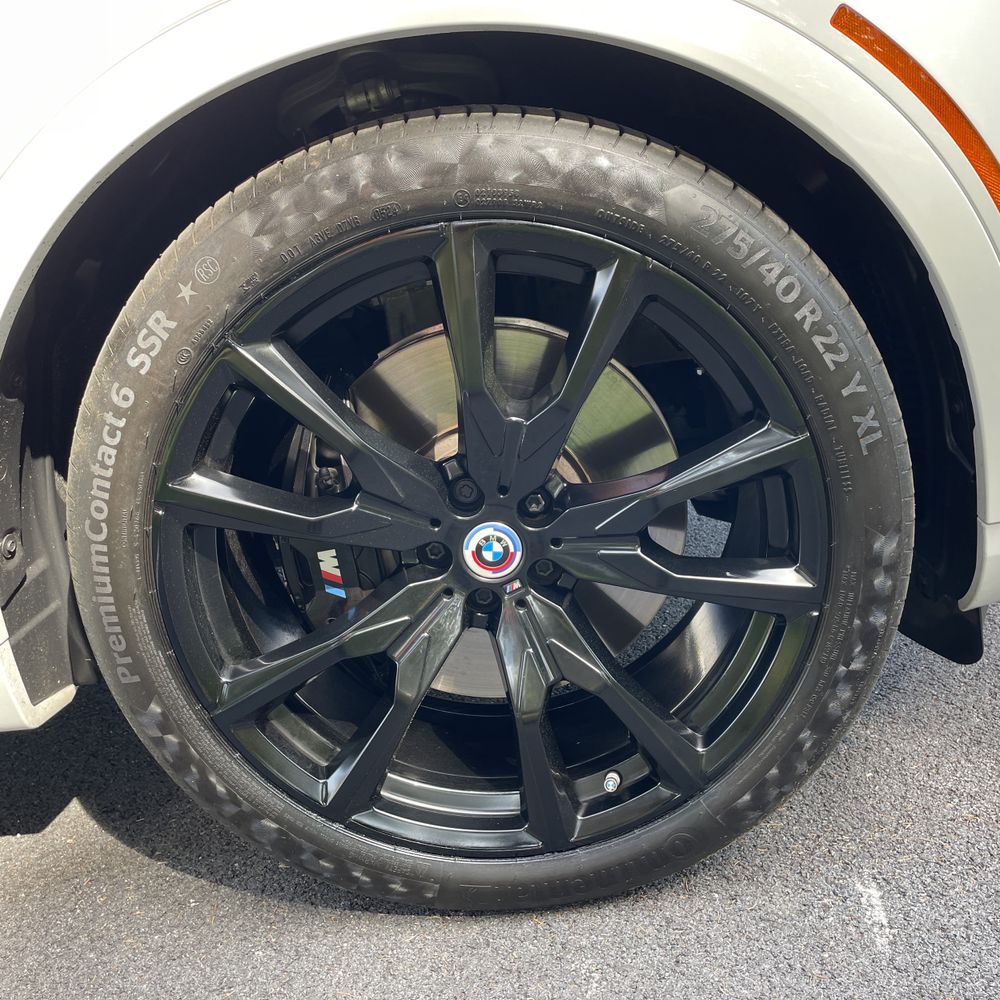 2023 BMW X7 M60i