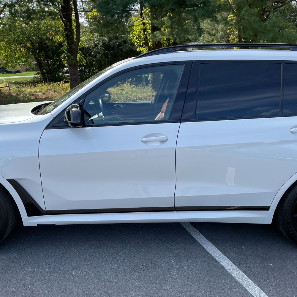 2023 BMW X7 M60i