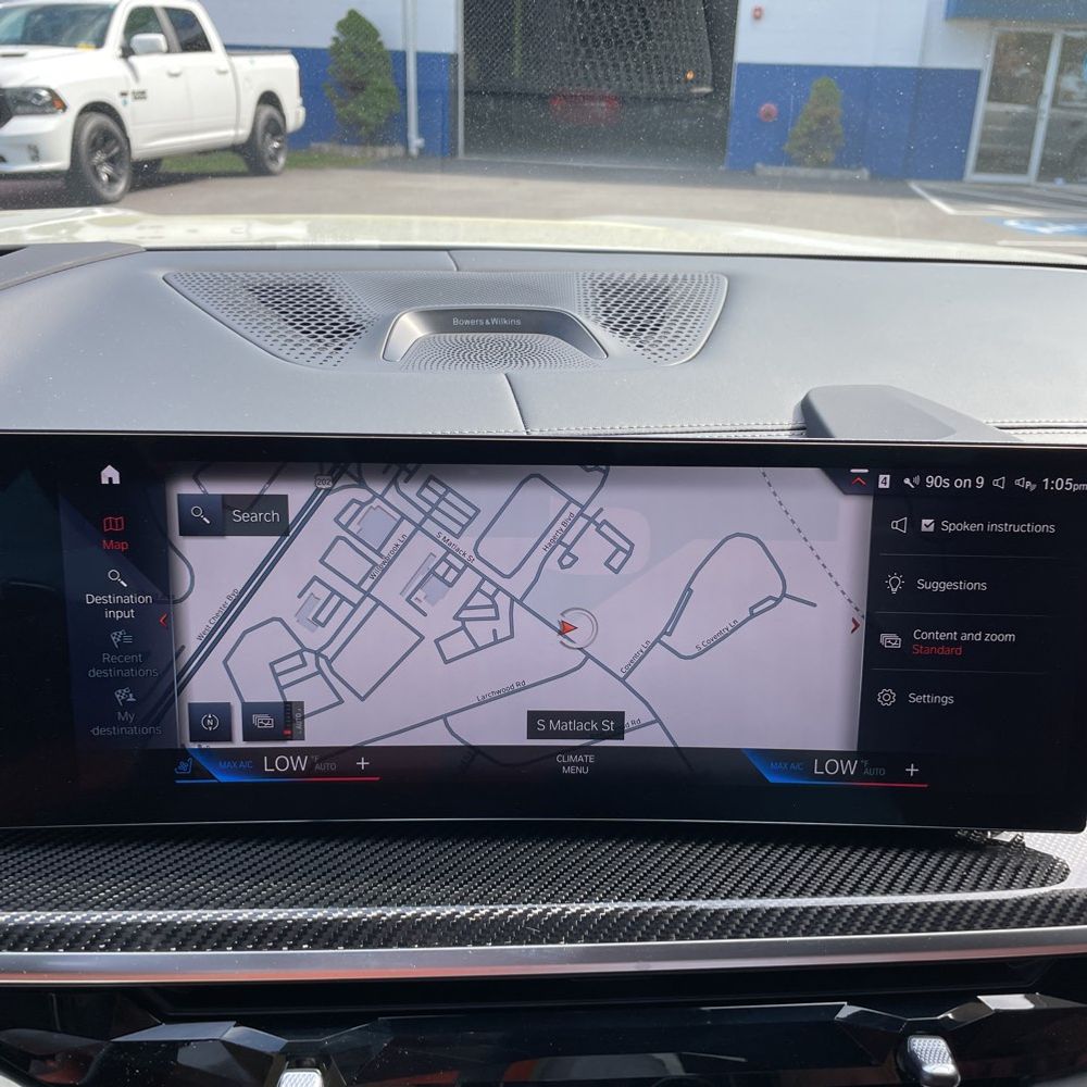 2023 BMW X7 M60i