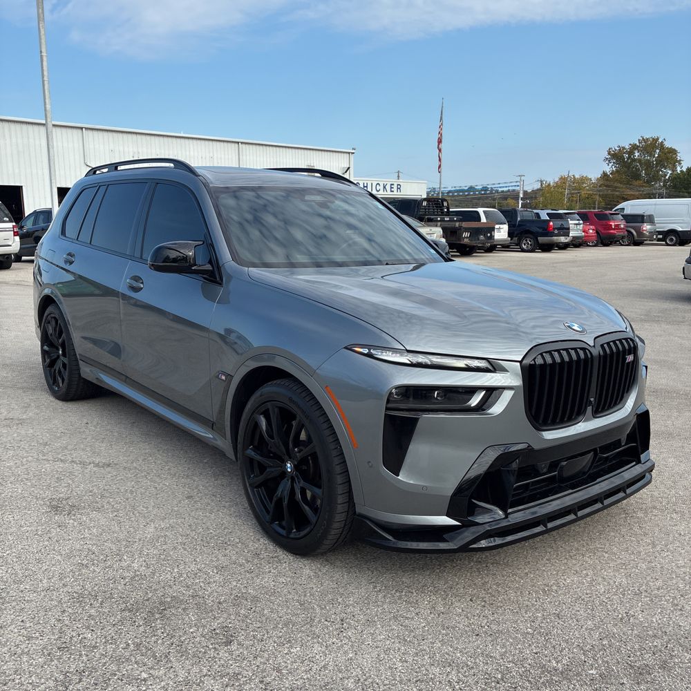 2024 BMW X7 M60i