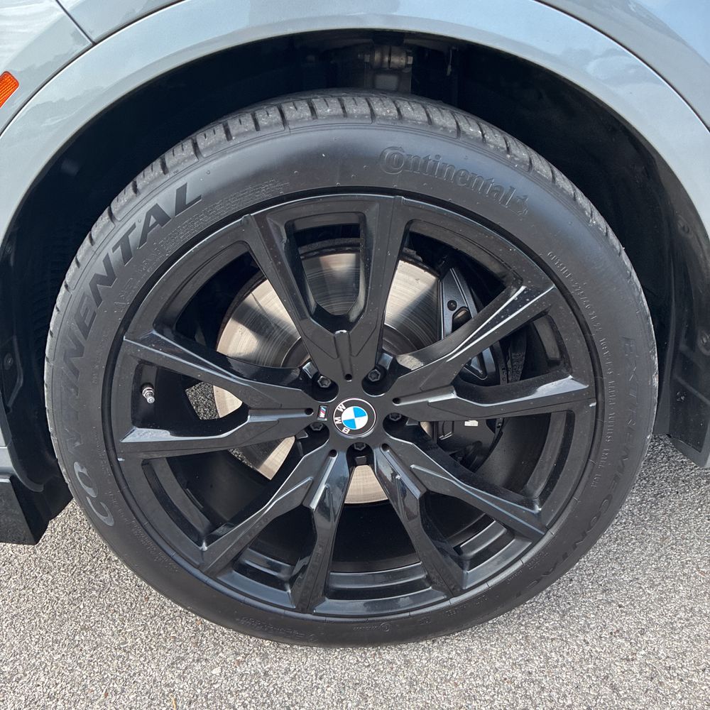 2024 BMW X7 M60i