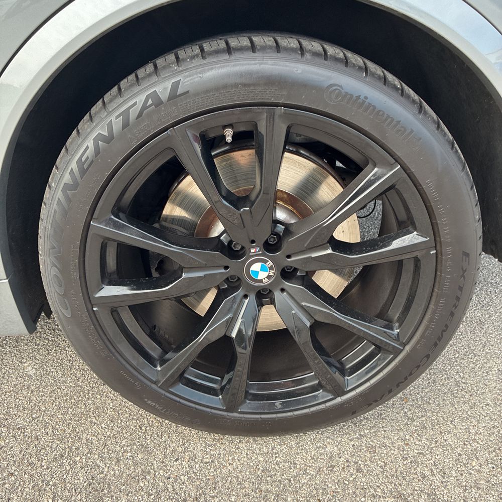 2024 BMW X7 M60i