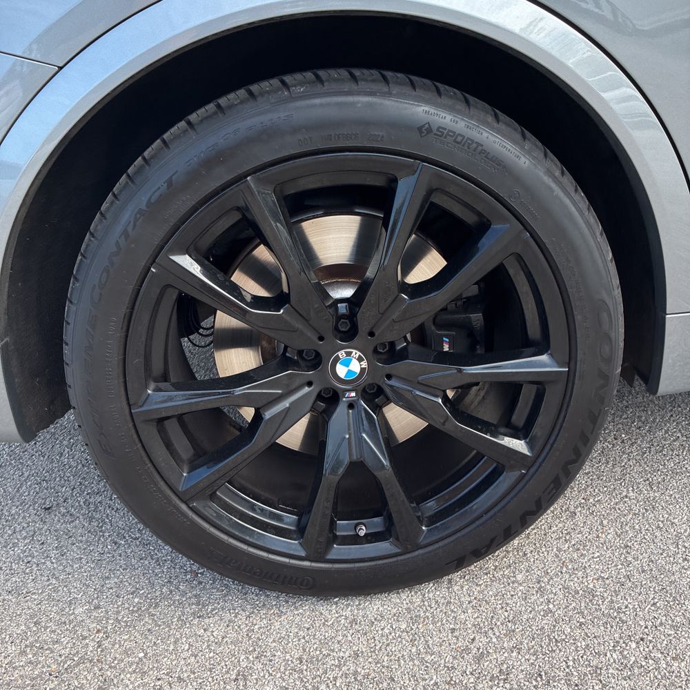2024 BMW X7 M60i
