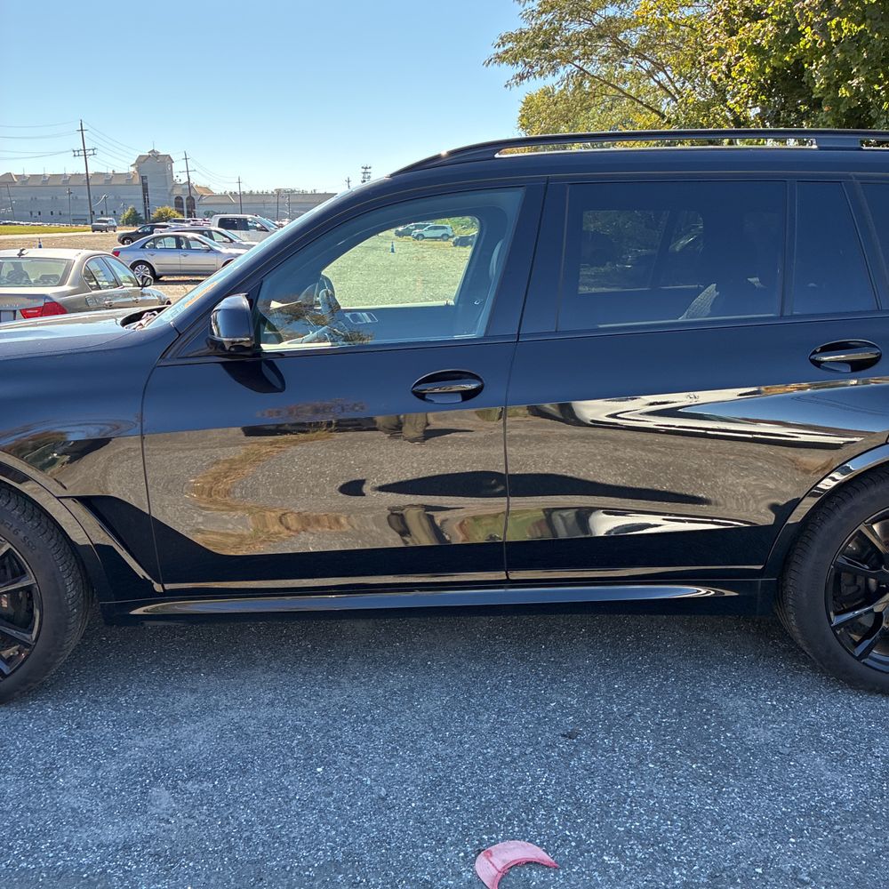 2025 BMW X7 M60i