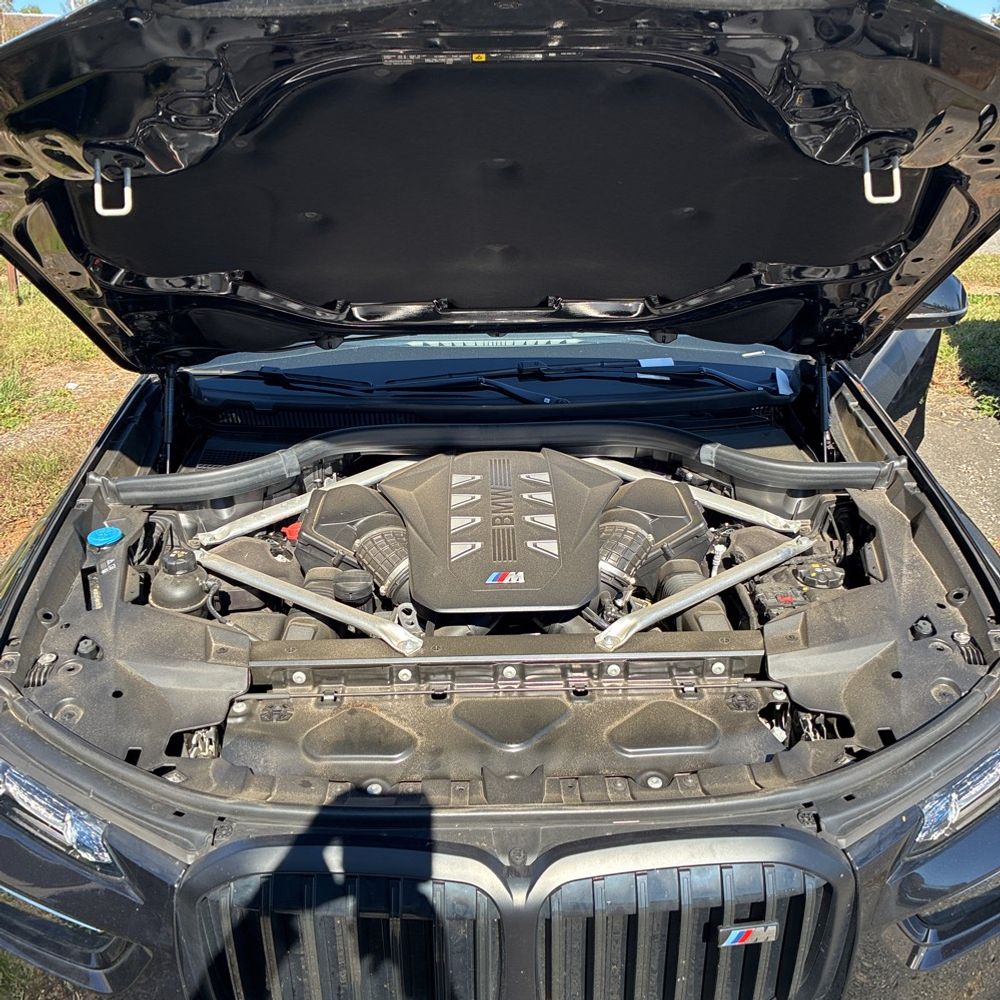 2025 BMW X7 M60i