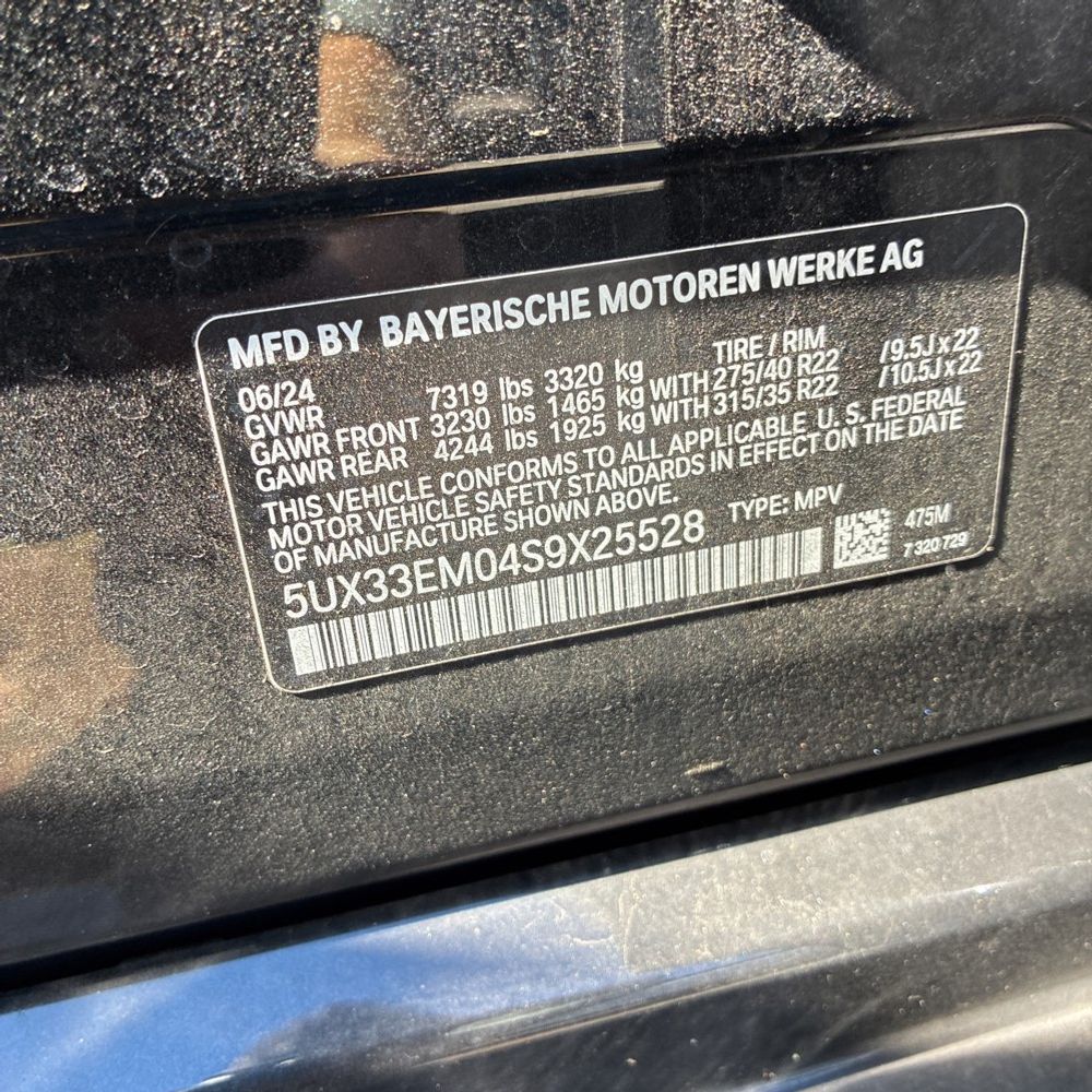 2025 BMW X7 M60i