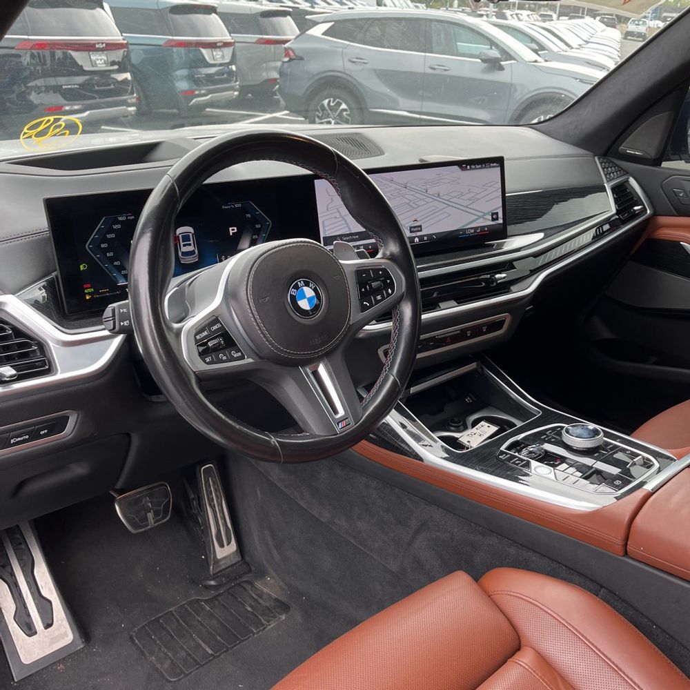 2024 BMW X7 M60i