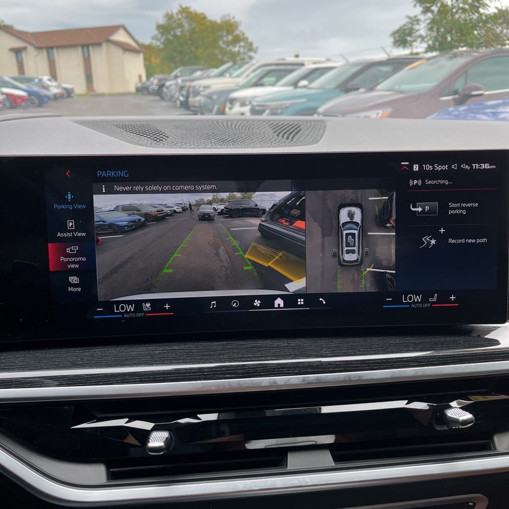 2024 BMW X7 M60i