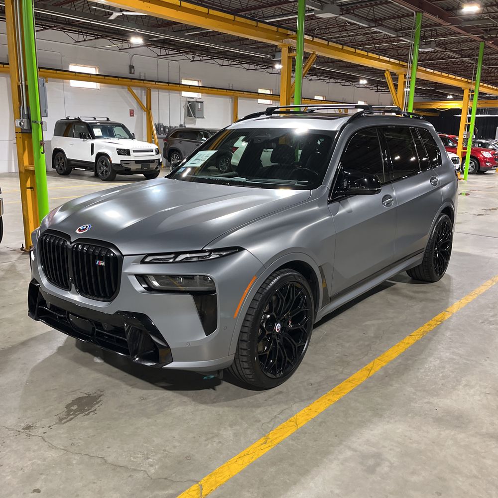 2023 BMW X7 M60i