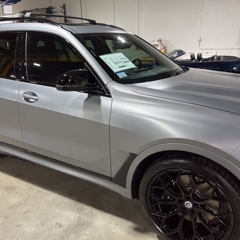 2023 BMW X7 M60i