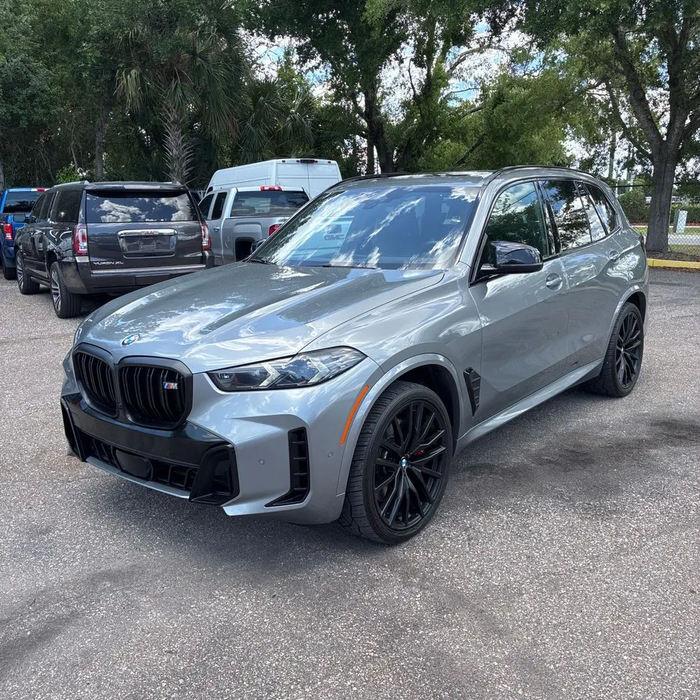 2024 BMW X5 M60i
