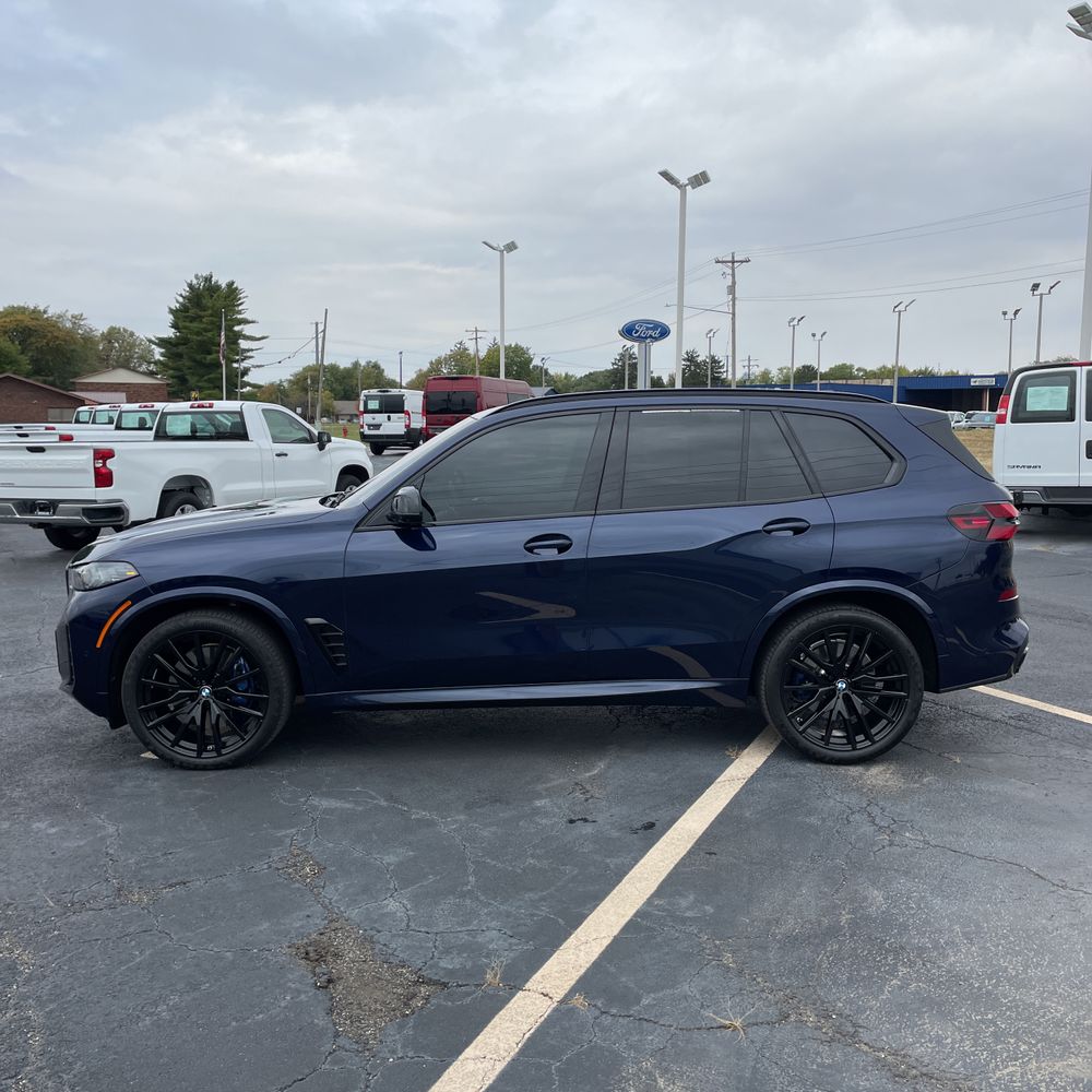 2024 BMW X5 M60i