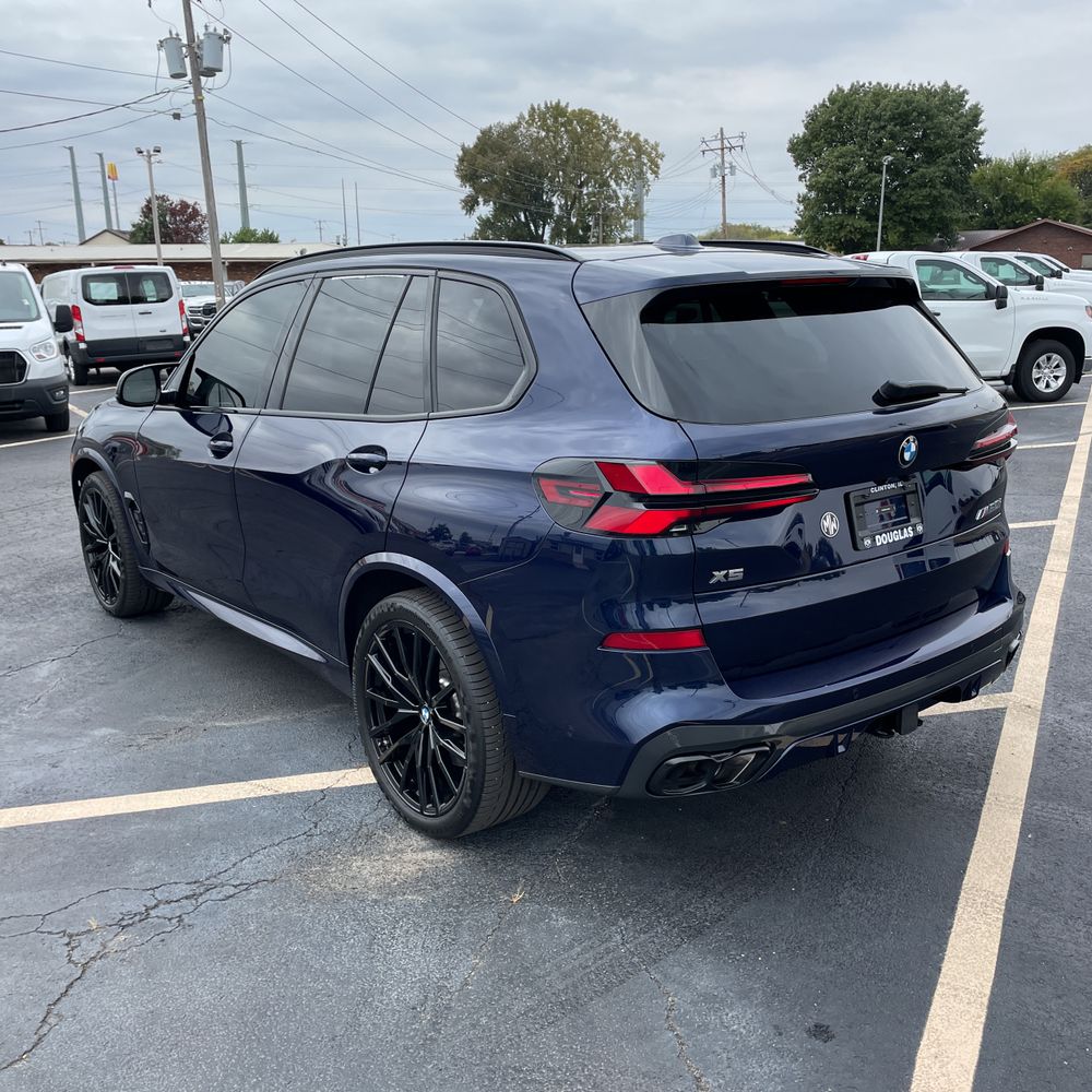 2024 BMW X5 M60i