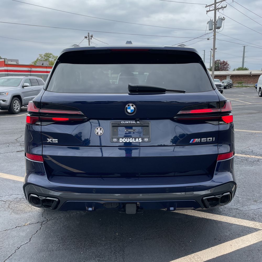 2024 BMW X5 M60i