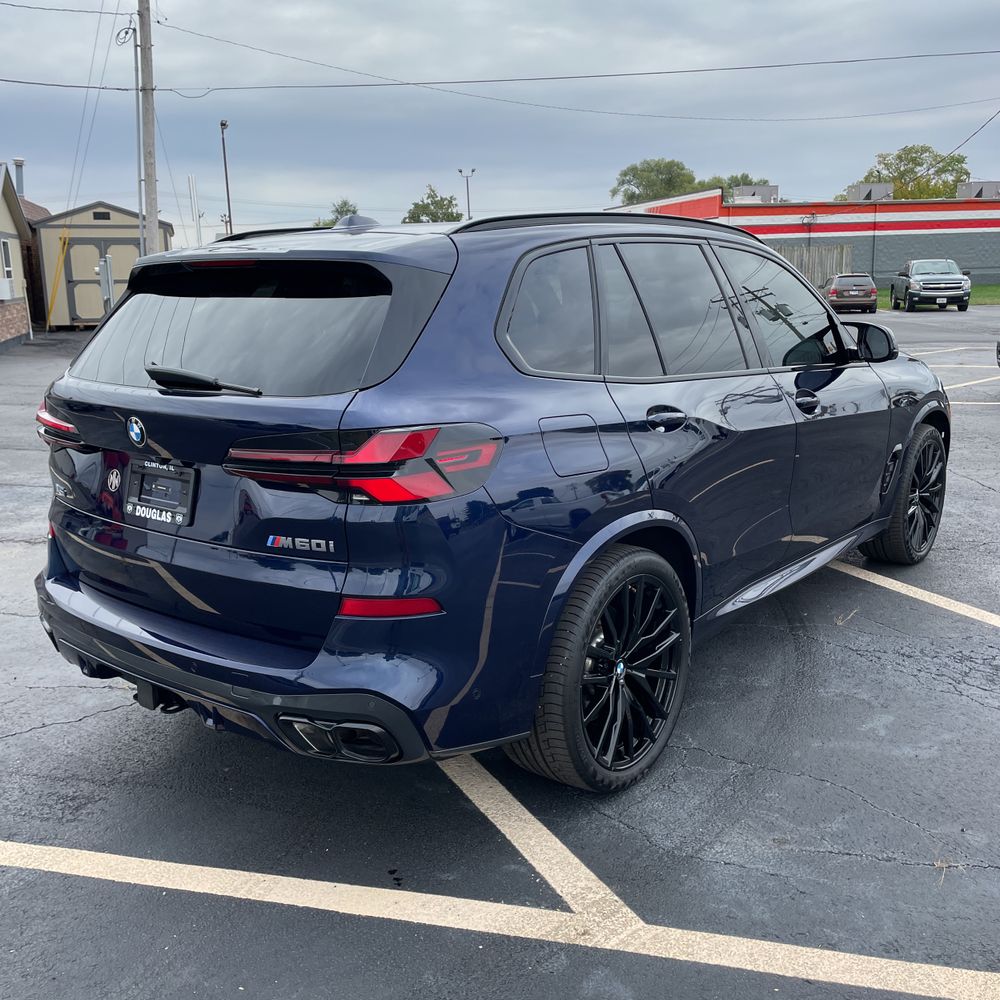 2024 BMW X5 M60i
