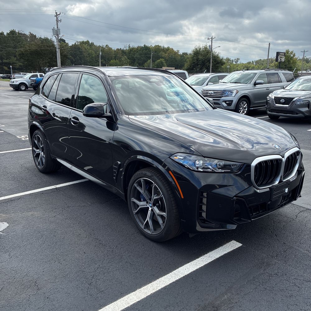 2026 BMW X5 M60i