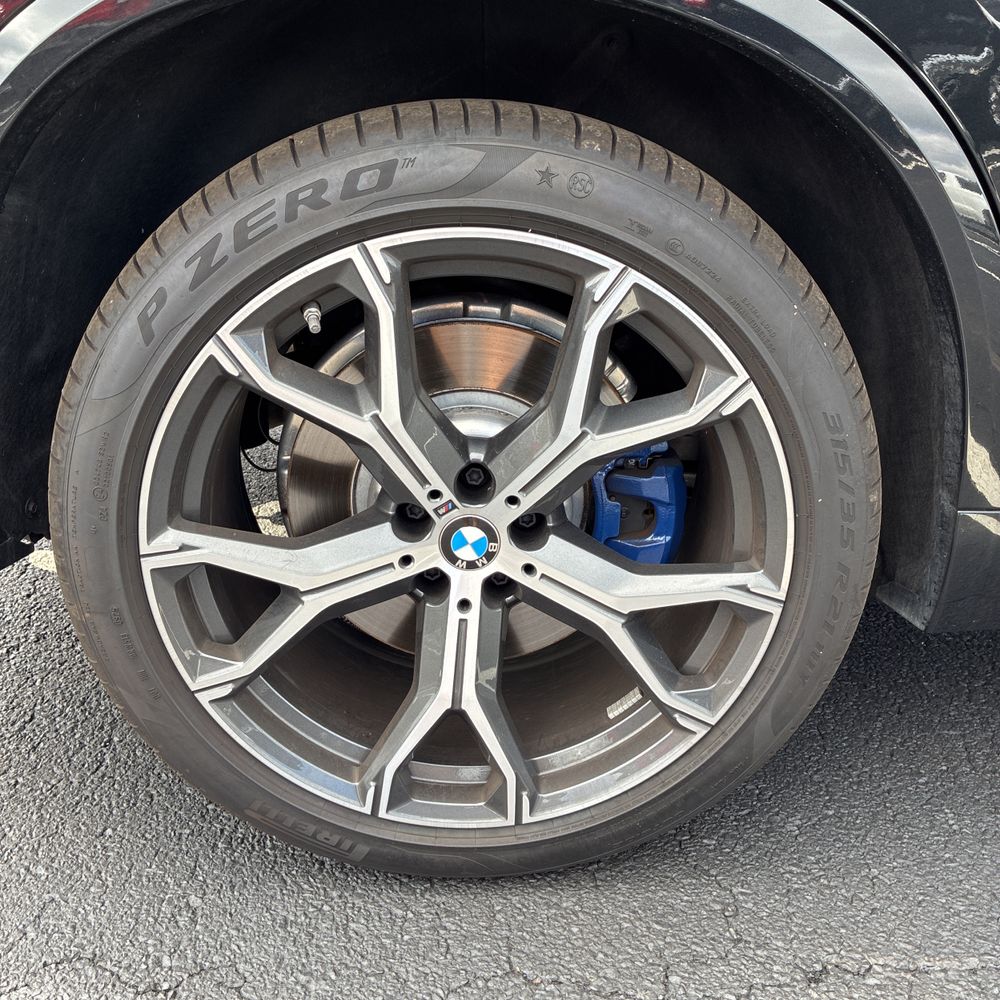 2026 BMW X5 M60i