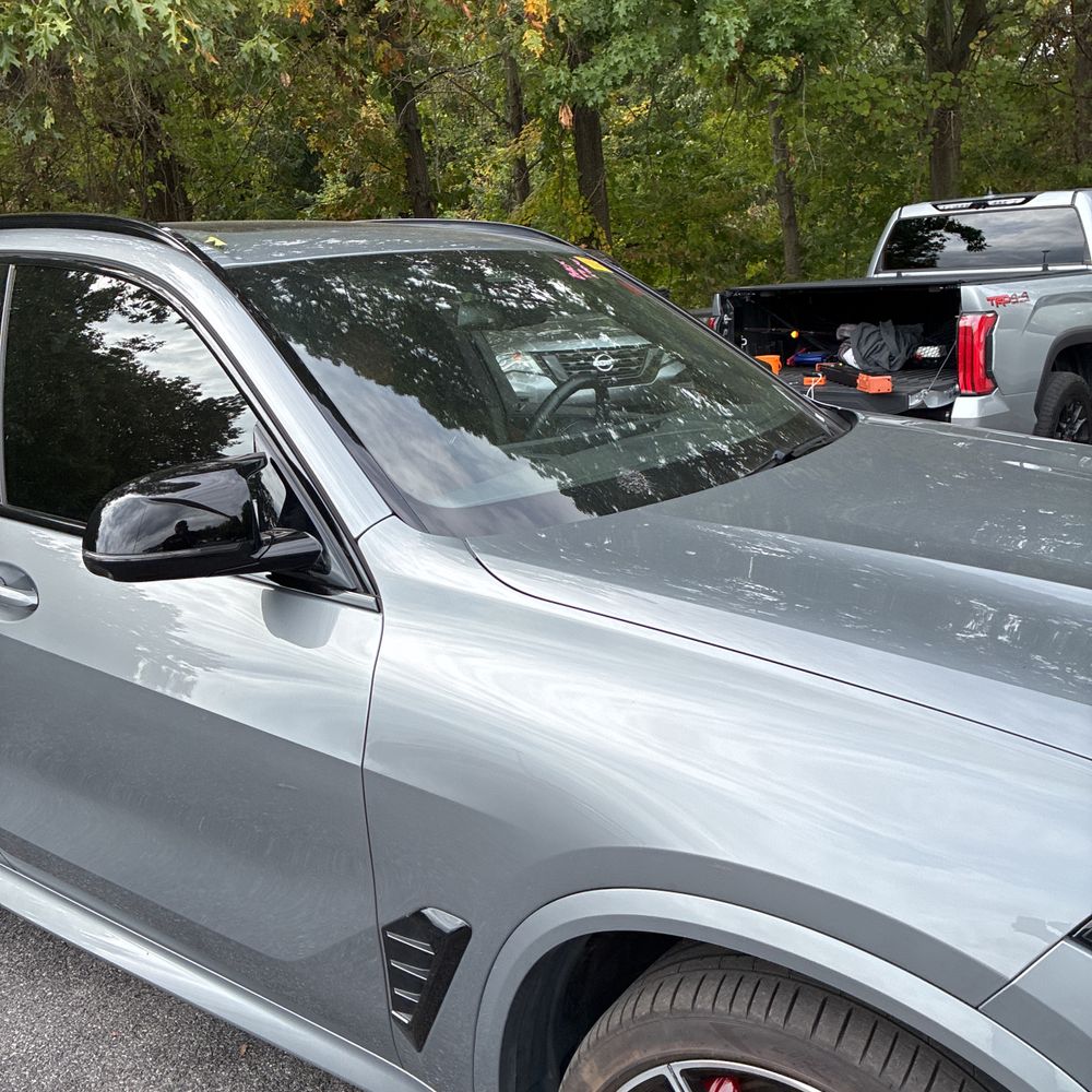 2025 BMW X5 M60i