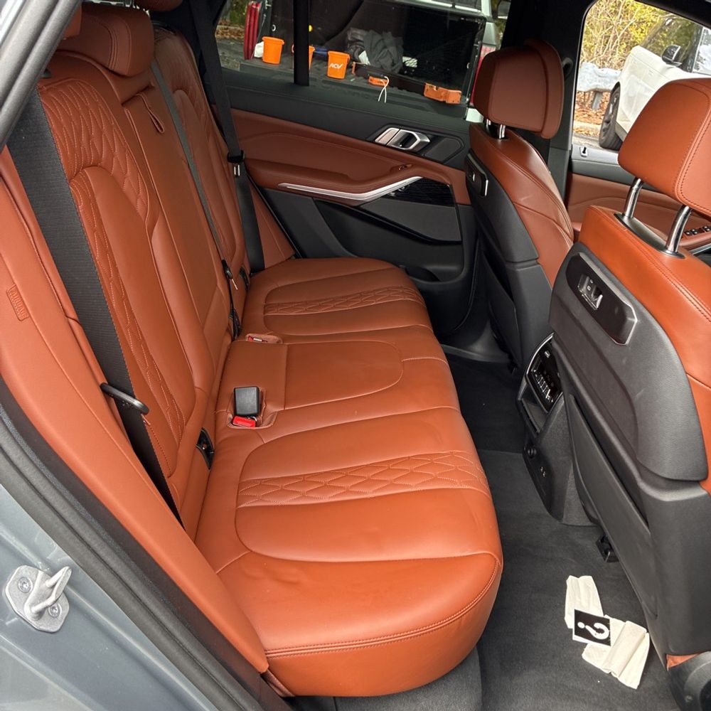 2025 BMW X5 M60i