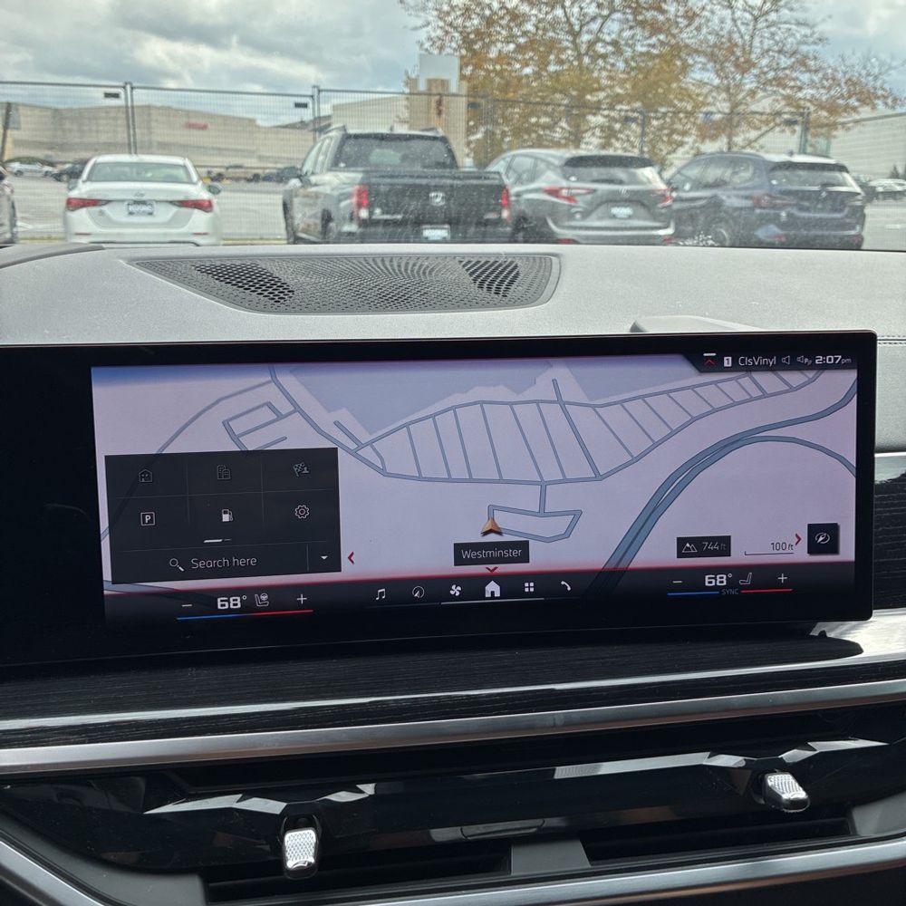 2025 BMW X5 M60i