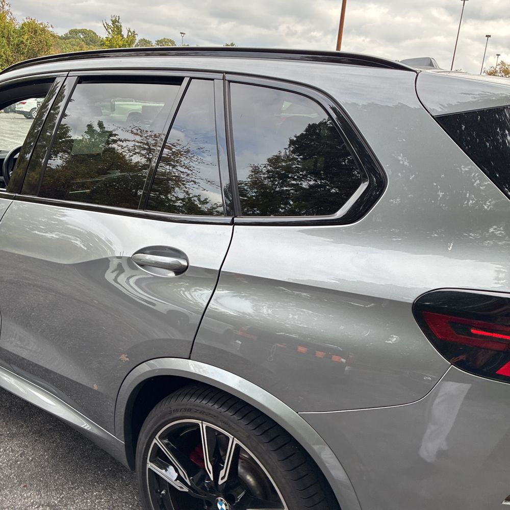 2025 BMW X5 M60i