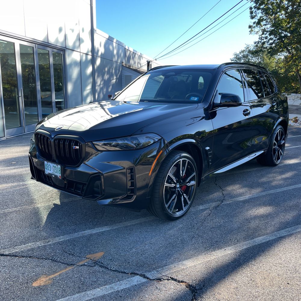 2025 BMW X5 M60i