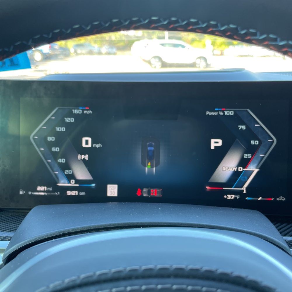 2025 BMW X5 M60i