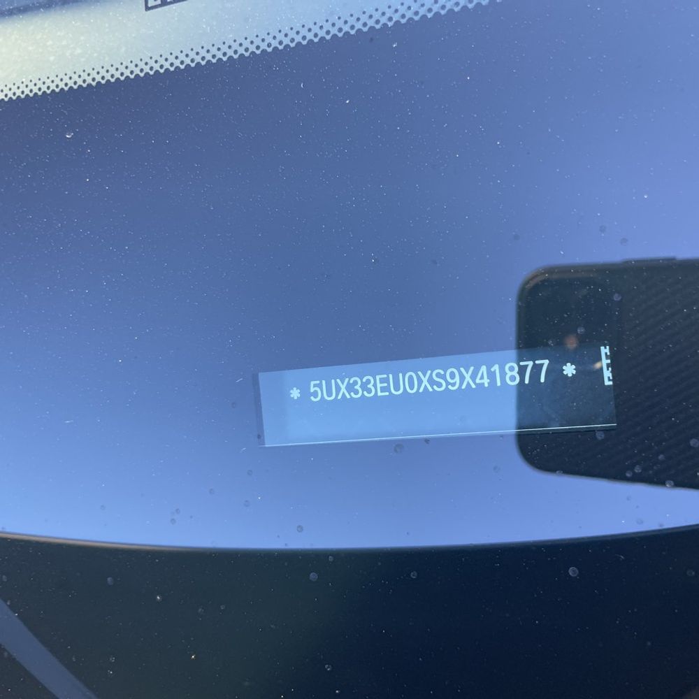 2025 BMW X5 M60i