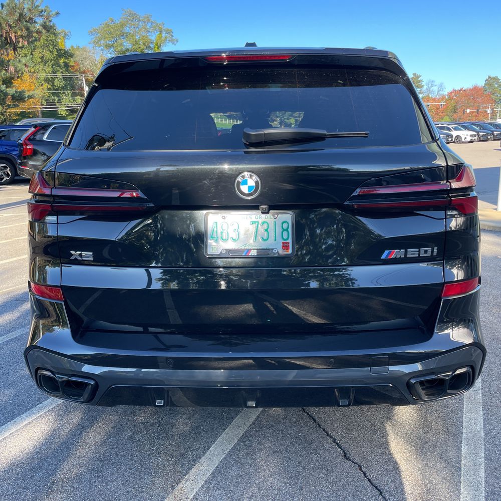 2025 BMW X5 M60i