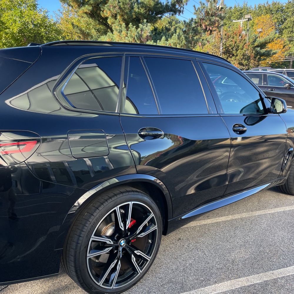 2025 BMW X5 M60i