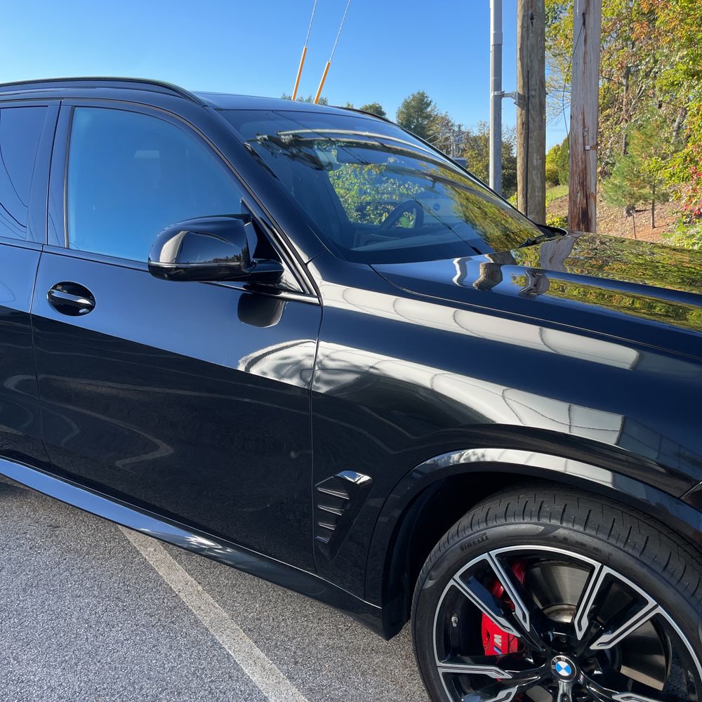 2025 BMW X5 M60i