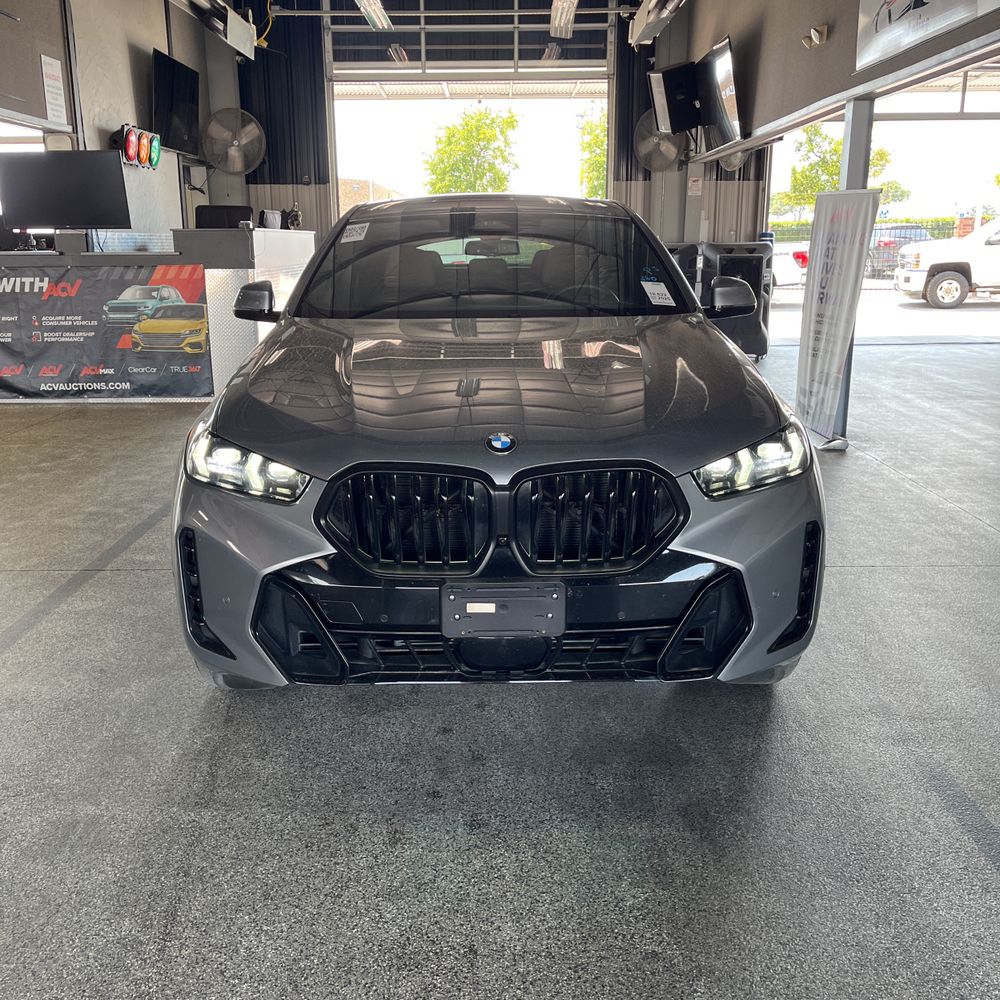 2025 BMW X6 XDrive40i