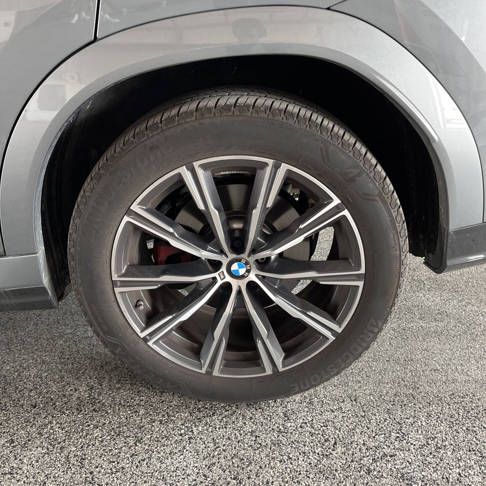 2025 BMW X6 XDrive40i