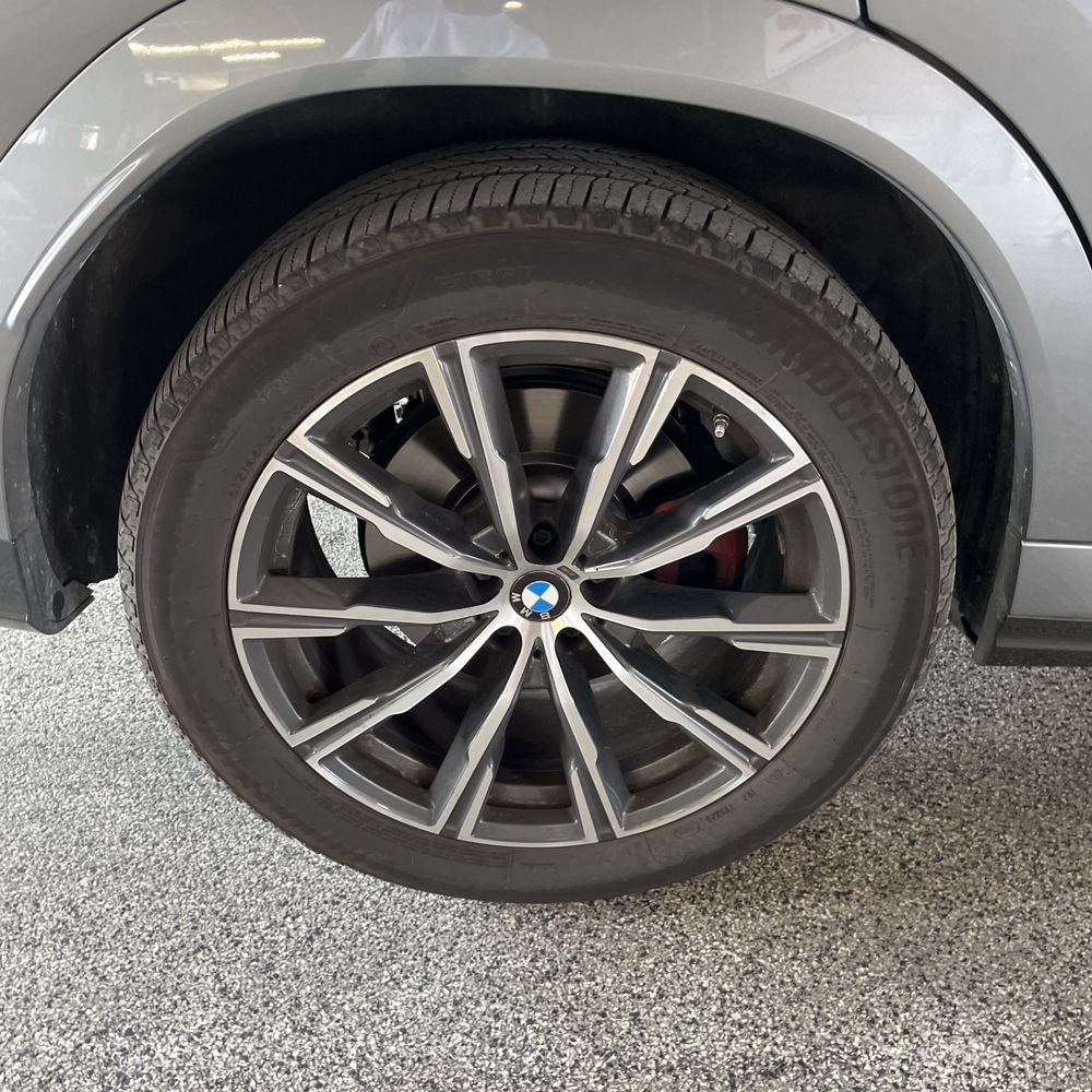 2025 BMW X6 XDrive40i
