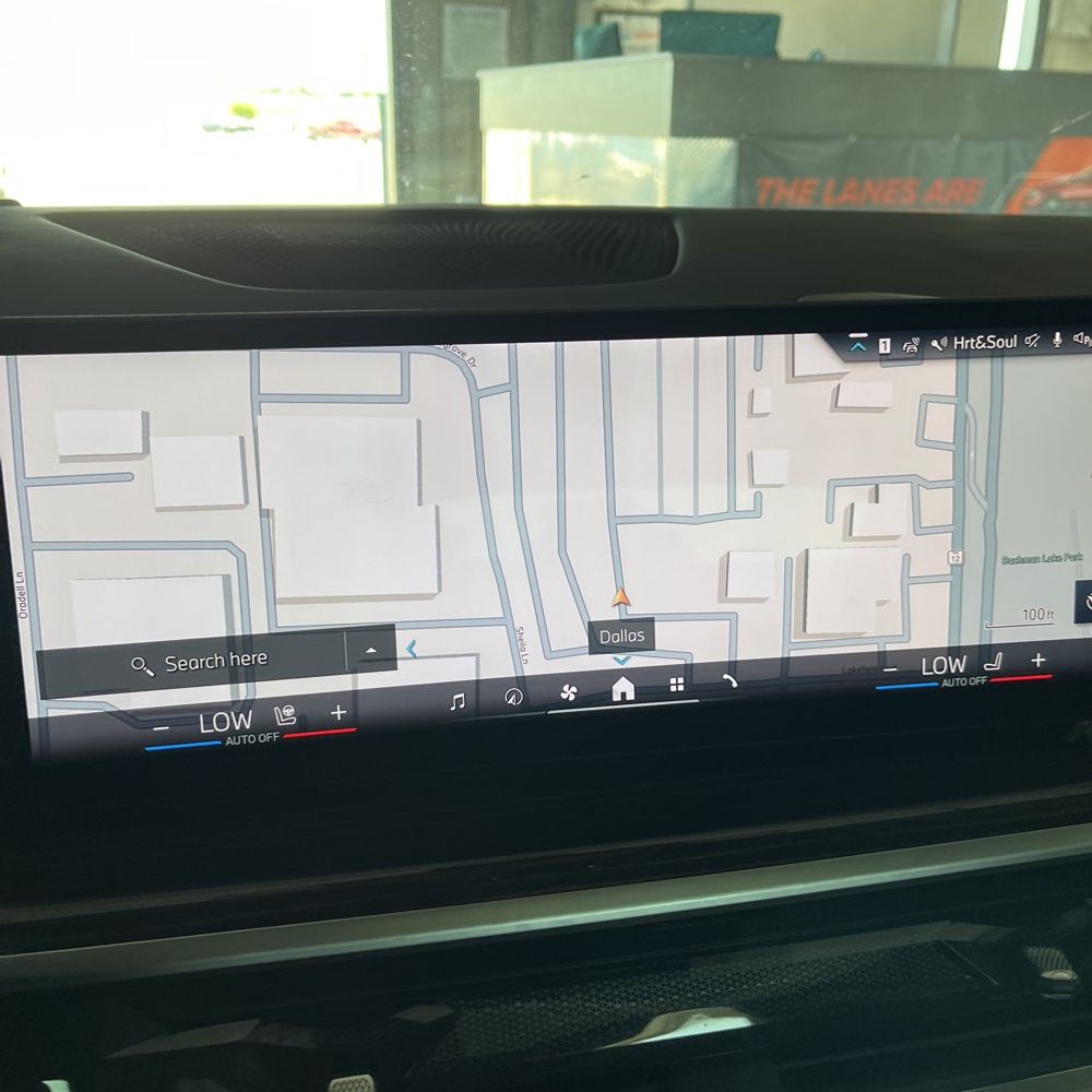 2025 BMW X6 XDrive40i