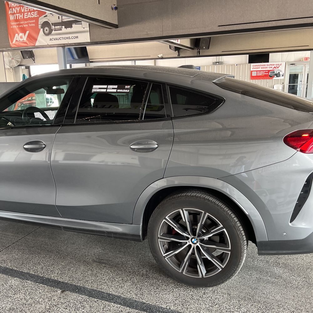 2025 BMW X6 XDrive40i