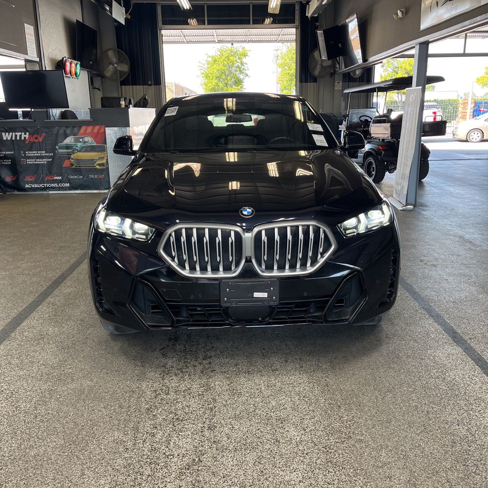 2025 BMW X6 XDrive40i