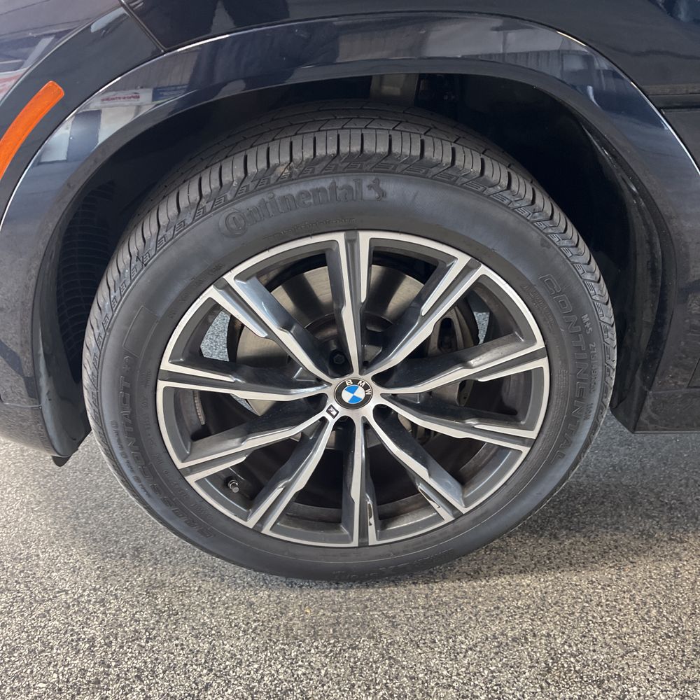 2025 BMW X6 XDrive40i