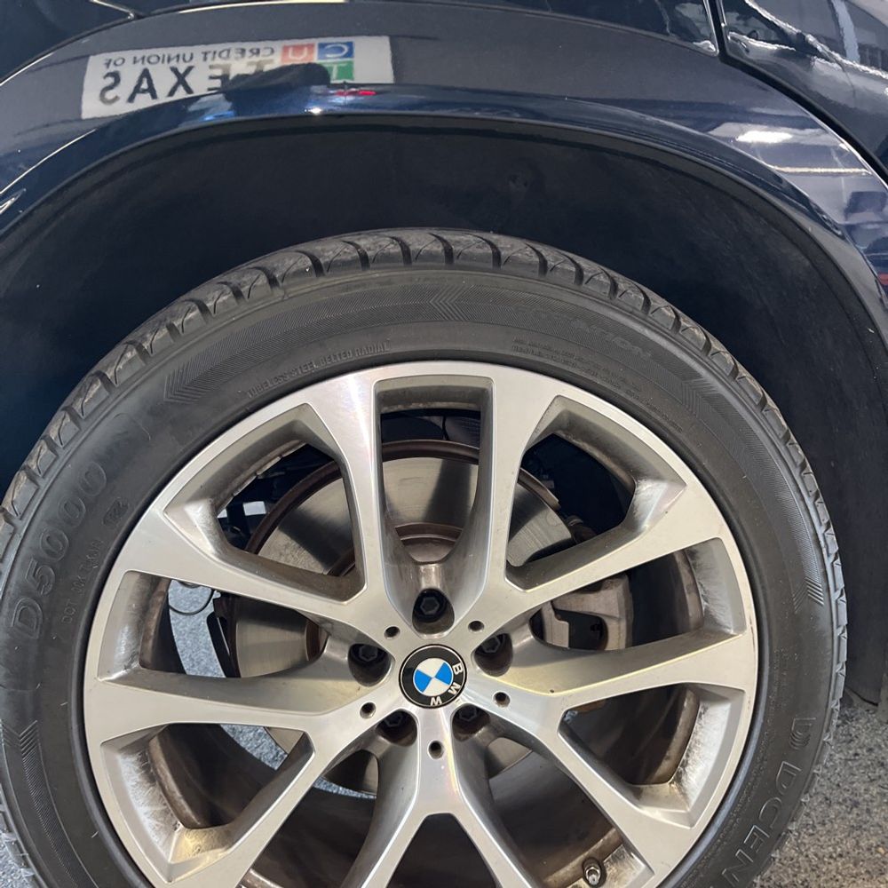 2025 BMW X6 XDrive40i
