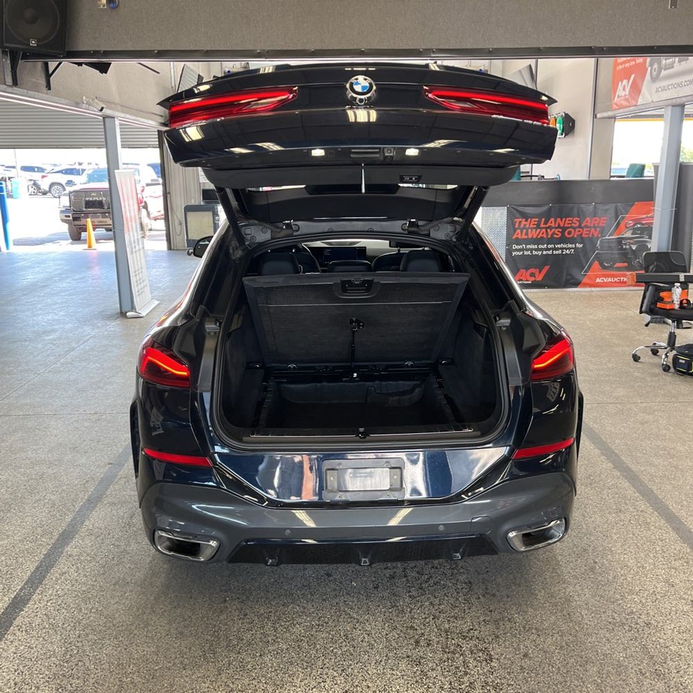 2025 BMW X6 XDrive40i
