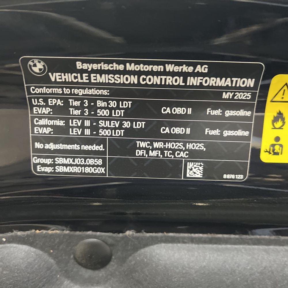 2025 BMW X6 XDrive40i