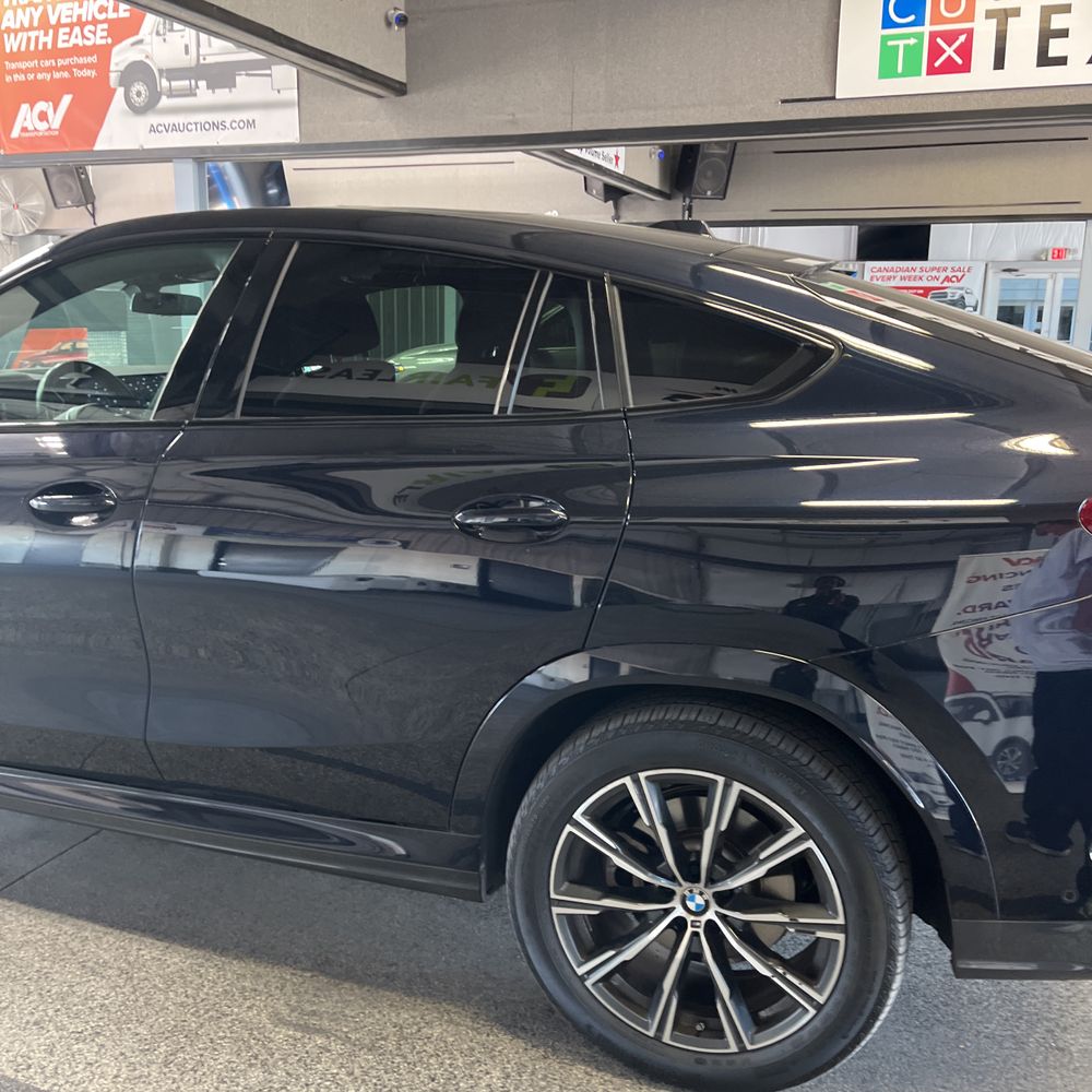2025 BMW X6 XDrive40i