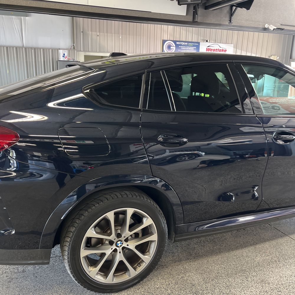 2025 BMW X6 XDrive40i