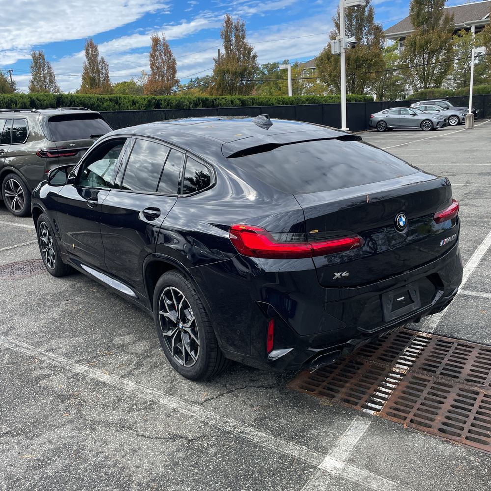 2023 BMW X4 M40i