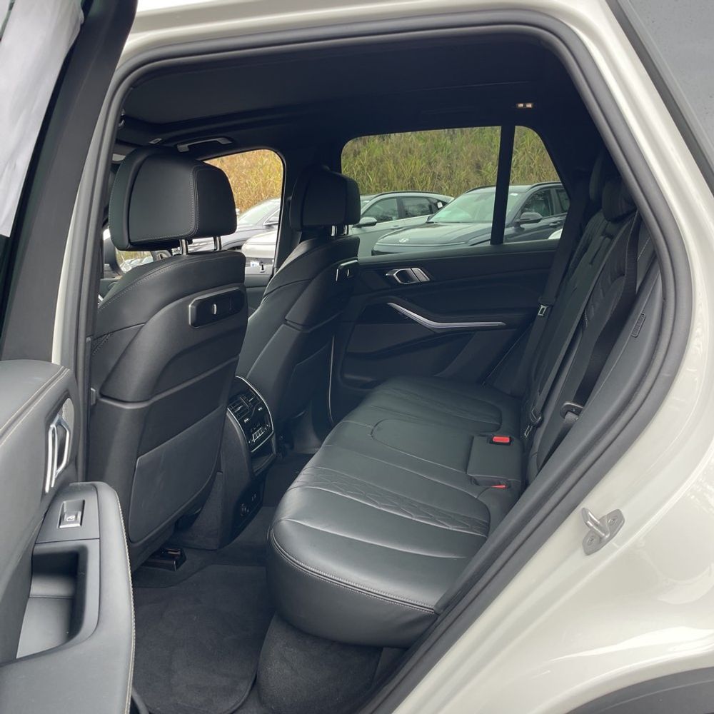 2025 BMW X5 xDrive50e